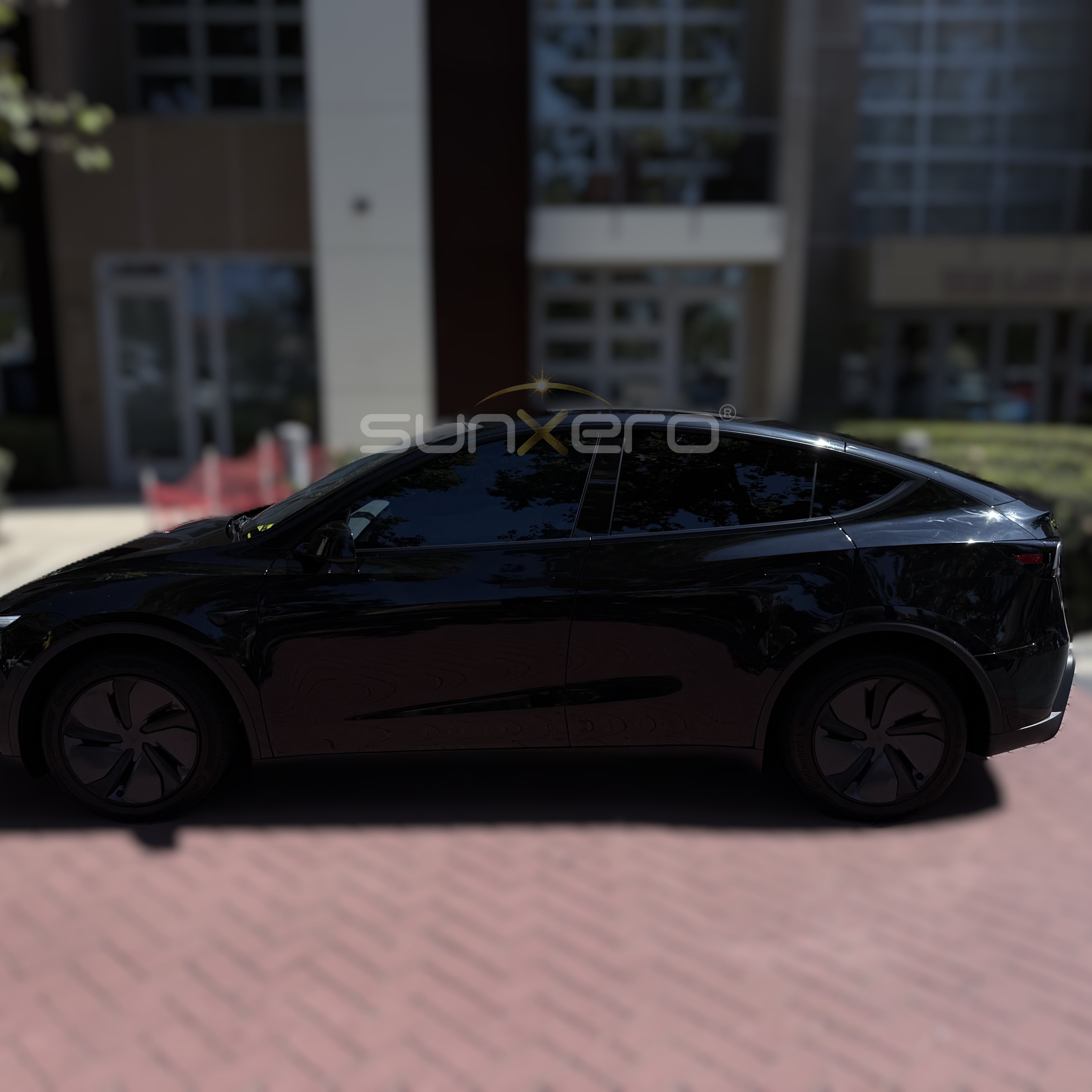 Car — Detail 3